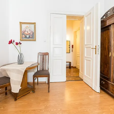 Kwiatowa Standard By Bookinghost Appartement Poznań