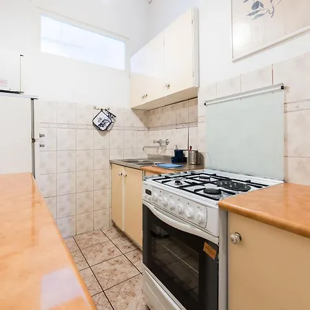 Kwiatowa Standard By Bookinghost