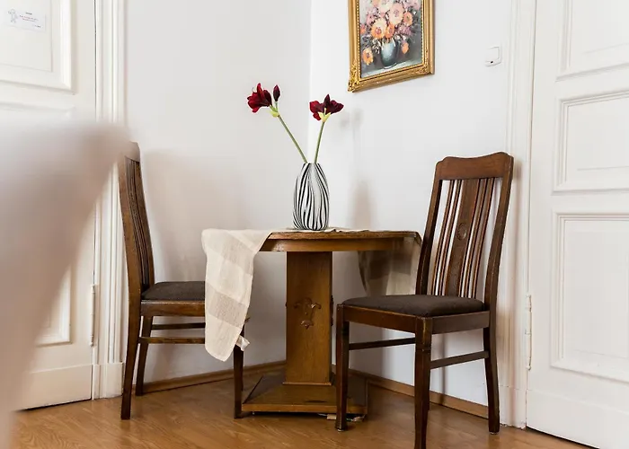 Kwiatowa Standard By Bookinghost * פוזנן