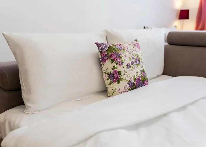 Kwiatowa Standard By Bookinghost Apartment *